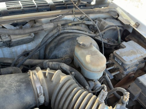 2001 Chevy S10 Blazer Power Brake Booster with Master Cylinder 4.3L 15234951