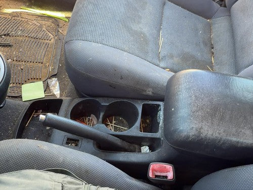 2003-2008 Toyota Matrix Xr Center Console Assembly Oem Arm Rest Fold Down