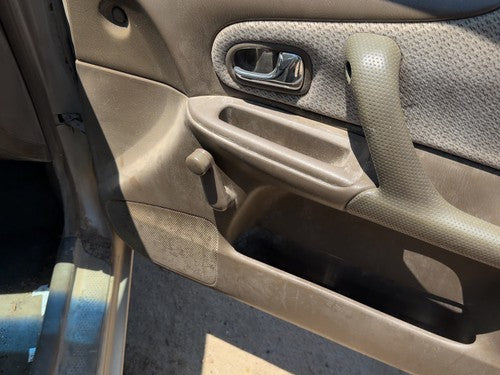 1999-2000 Mazda Protege Dx Passenger Right Front Door Trim Panel Manual Brown