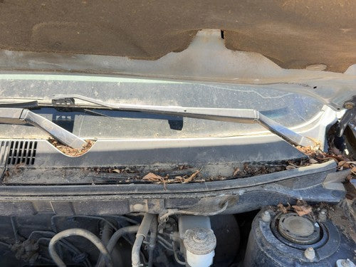 2003-2008 Toyota Matrix Xr Driver Left Windshield Wiper Arm Oem Blade Lever