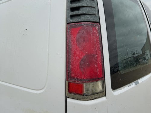 2000-2002 Chevy Express Van 2500 Driver Left Tail Light Brake Lamp Oem Rear