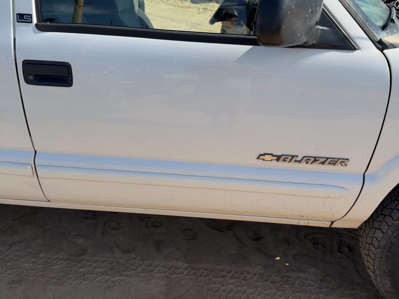1998-2005 Blazer S10/jimmy S15 Front Door RH