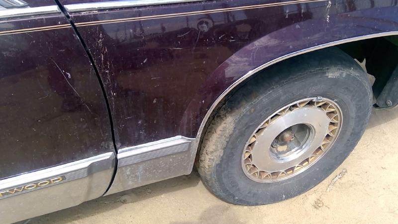 1993-1996 Cadillac Fleetwood (80 & Up) Fender RH