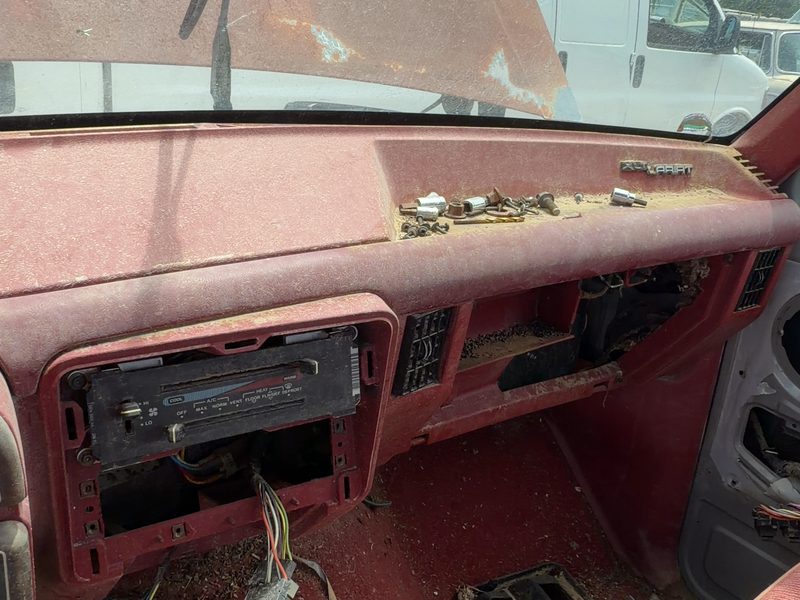 1987-1991 Ford Pickup F150 Series Dash Panel