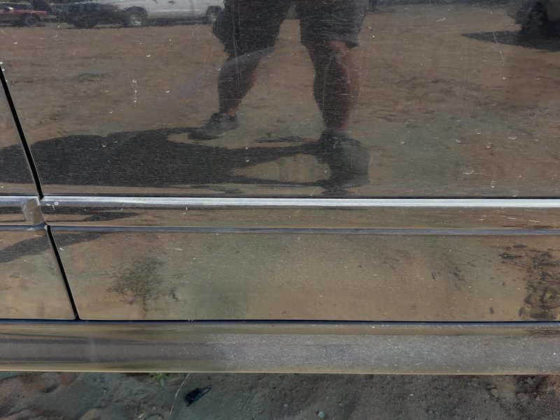 1997-2003 BMW 530i Front Door Moulding RH