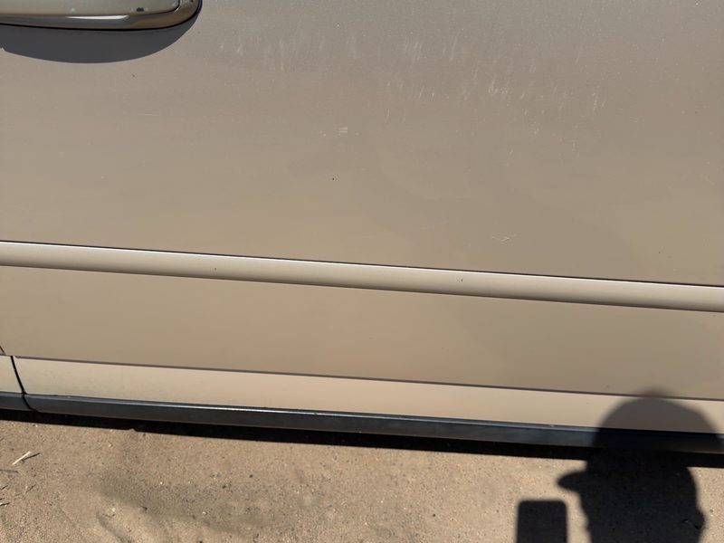 2000-2006 Lincoln LS Front Door Moulding RH