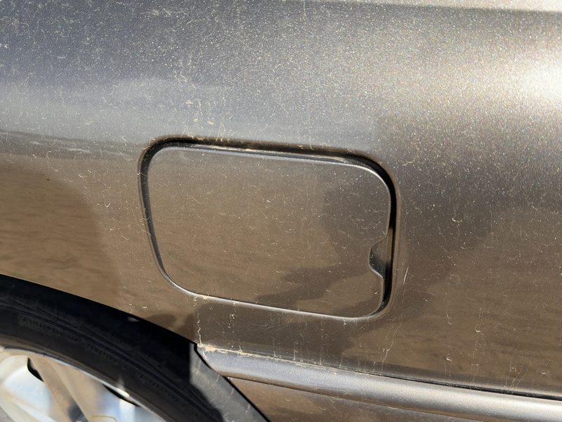1999 Pontiac Bonneville (80 & Up) Fuel Tank Door