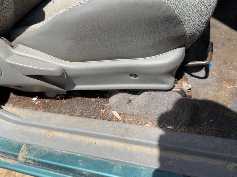 1995 Isuzu Rodeo Seat Track RH