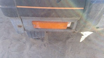 1981-1987 Isuzu Pup Pickup Passenger Right Front Turn Signal Light Lamp Oem