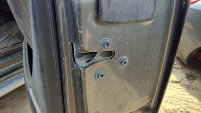 1999-2006 Gmc Sierra 2500 Passenger Right Front Door Latch With Rods/Cables Oem