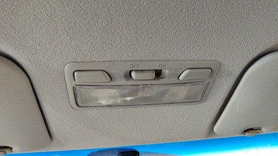2003-2006 Mitsubishi Outlander Center Overhead Console Dome Light Map Lamp Cubby