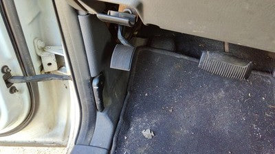 2005 Ford Explorer Driver Left Lower Kick Trim Panel Oem Rt Graphite