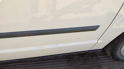 2008 Dodge Grand Caravan Passenger Right Front Moulding From Door Oem Trim Strip