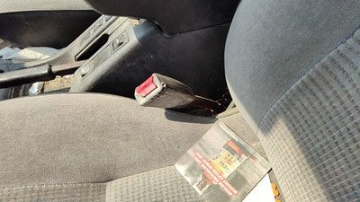 1995 Nissan Pathfinder Driver Left Front Seat Belt Buckle Receiver Oem Gray