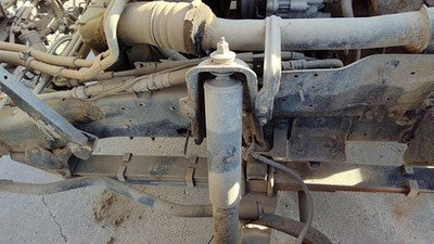 1996 Isuzu Npr Driver Left Upper Shock Mount Brace Bracket Oem 4Bd2 3.9L