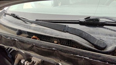 2010-2012 Subaru Legacy Outback Passenger Right Windshield Wiper Arm Blade Lever