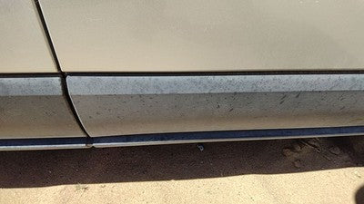 04-08 Chrysler Pacifica Passenger Right Lower Front Moulding From Door Oem Trim