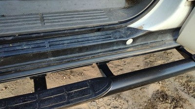 2001 Chevy Suburban Driver Left Lower Sill Step Moulding Trim Panel Oem