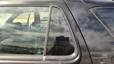 98-05 Mercedes Ml320 Driver Left Rear Vent Window Back Door Glass With Frame Oem