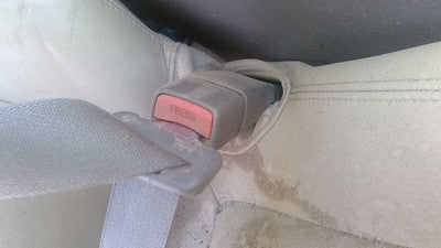 99-04 Alero Passenger Right Front Seat Belt Buckle Receiver 2 Door Coupe Tan 52