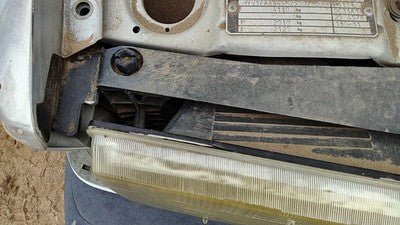 90-92 Volvo 740 Passenger Right Head Light Oem Front Lamp With Bracket 13696042