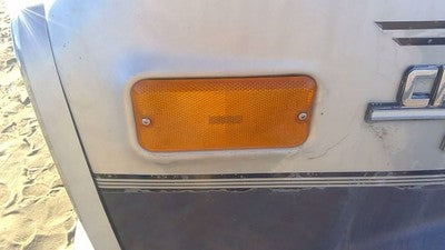 1989 Chevy G20 Van Driver Left Front Turn Signal Light Lamp Oem Fender Mounted