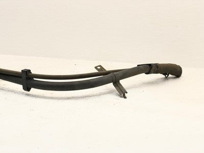 2004-2006 Chevy Tahoe Fuel Filler Neck Assembly With Gas Cap Oem 15078967