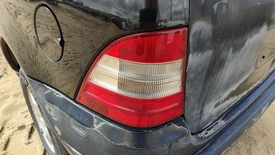 1998-2001 Mercedes Ml320 Driver Left Tail Light Brake Lamp Oem Rear 1638200364
