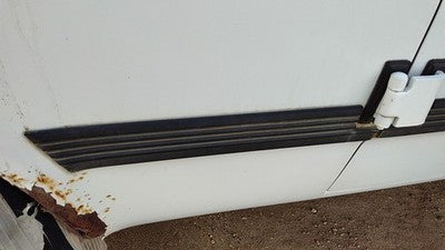 1995 Gmc Van 3500 Passenger Right Rear Moulding On Quarter Panel Oem