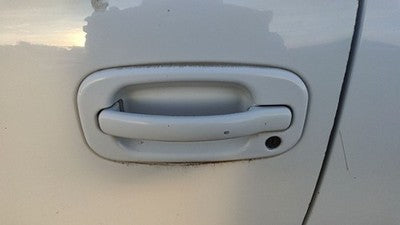 2000-2006 Chevy Suburban Driver Left Front Outside Door Handle 50U Summit White