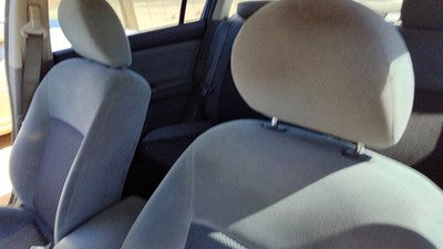 2007-2009 Nissan Sentra Pair Of Front Headrests Oem Left Right Set Seat
