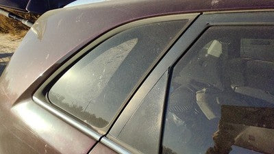 2011-2015 Kia Sorento Passenger Right Rear Quarter Glass Back Side Window Oem