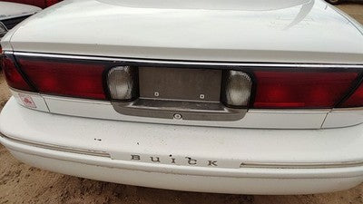 1997-99 Buick Lesabre Center Tail Light Oem Middle Brake Lamp Trunk Lid Mounted