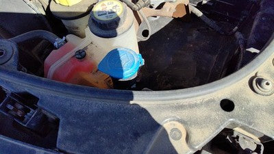2005-2009 Land Rover Lr3 Windshield Washer Fluid Reservoir With Pump Wiper Tank