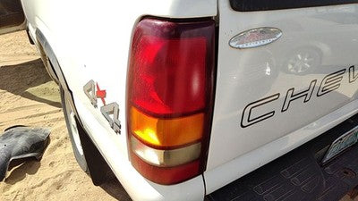 1999-2002 Chevy Silverado 1500 Driver Left Tail Light Brake Lamp Oem Rear
