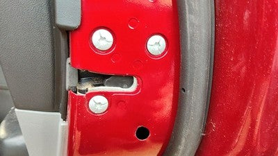 2006-2010 Dodge Charger Passenger Right Rear Door Latch With Rods/Cables Back