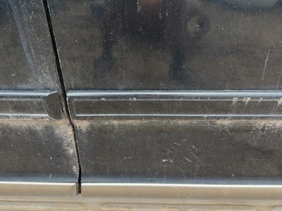 97-02 Ford Expedition Passenger Right Front Upper Moulding From Door Oem Black
