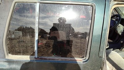 1990-1995 Nissan Pathfinder Passenger Right Rear Side Window Door Glass Oem Back
