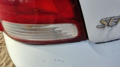2000-2003 Nissan Sentra Driver Left Tail Light Brake Lamp Oem Rear 265554Z325