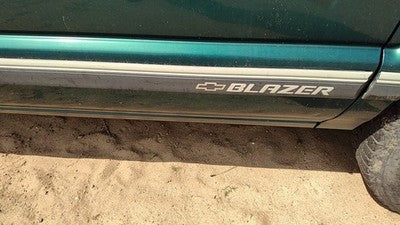 1995-1997 S10 Blazer Passenger Right Front Moulding From Door Oem Trim Strip
