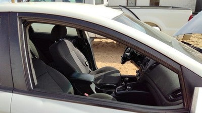 Kia Forte Passenger Right Front Side Window Door Glass Oem 824211M010