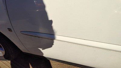 05-09 Lacrosse Driver Left Front Moulding From Door Oem Trim Strip White 40U