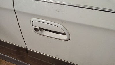 2000-2004 Legacy Outback Passenger Right Front Outside Door Handle Oem White 8Y3