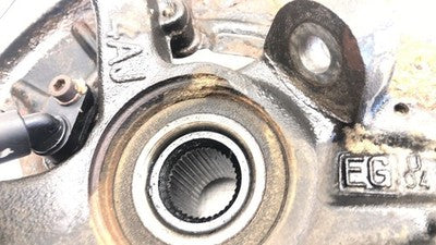 98-10 Vw Beetle Passenger Right Front Spindle Steering Knuckle With Wheel Hub