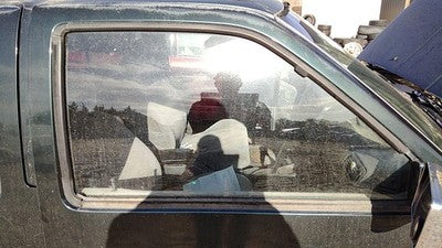 1987-1995 Nissan Pathfinder Passenger Right Front Side Window Door Glass Oem