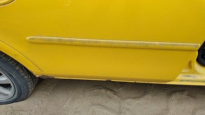 00-05 Dodge Neon Passenger Right Rear Moulding From Door Back Trim Strip Yellow