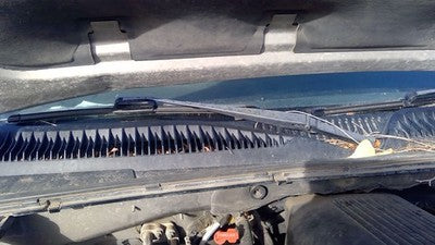2001 2002 Chevy Tahoe Passenger Right Windshield Wiper Arm Oem Blade Lever