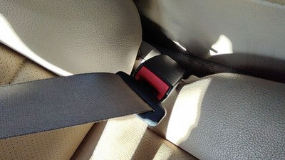 09-14 Mercedes C300 Passenger Right Front Seat Belt Buckle Receiver Beige 125
