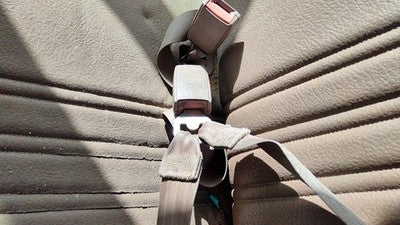1994 Chevy Silverado 1500 Driver Left Front Seat Belt Buckle Receiver Oem Tan