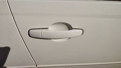 04-08 Chevy New Style Malibu Passenger Right Front Outside Door Handle White 40U